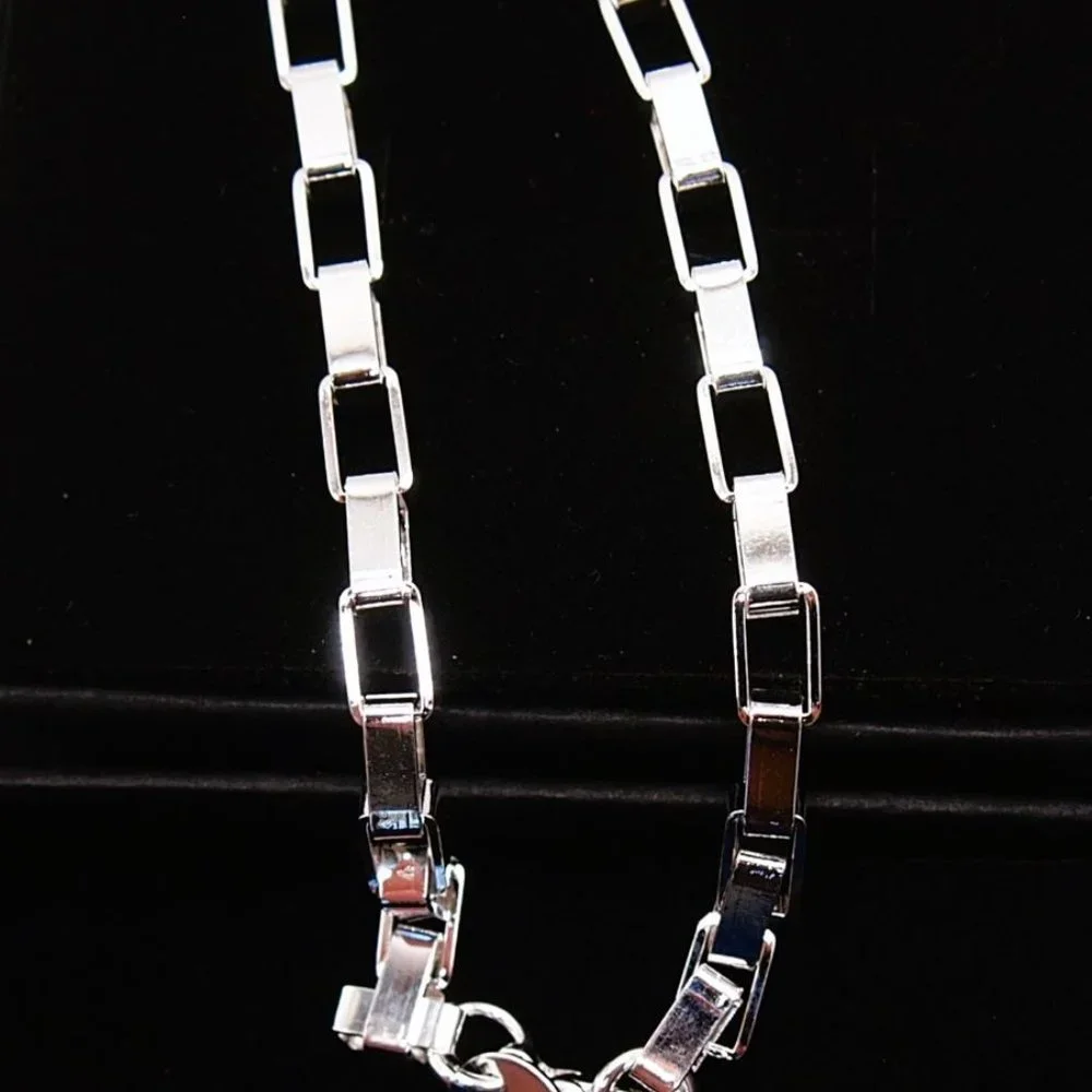 Stunning 8 Inch x 5mm. Box Style Bracelet Stamped as .925 Solid Sterling Silver